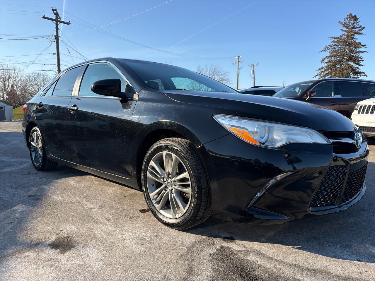 Toyota Camry SE 2016