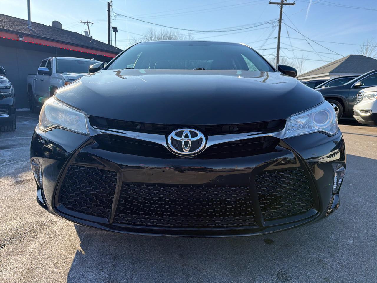 Toyota Camry SE 2016