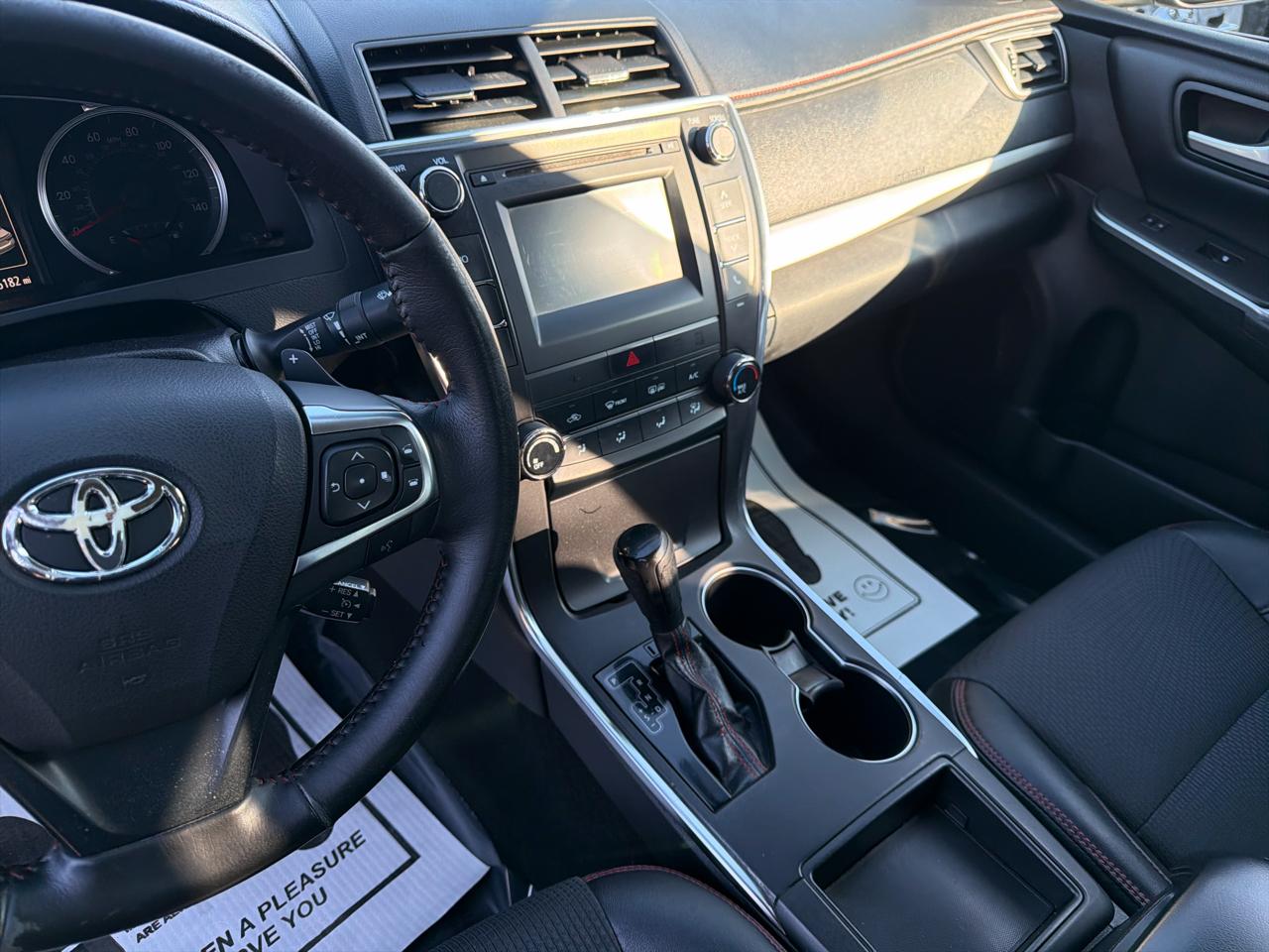 Toyota Camry SE 2016