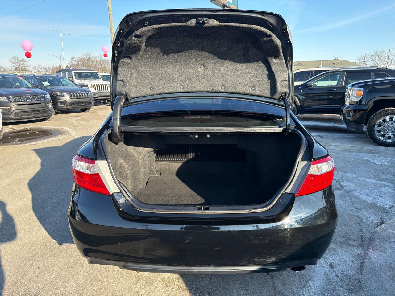 Toyota Camry SE 2016