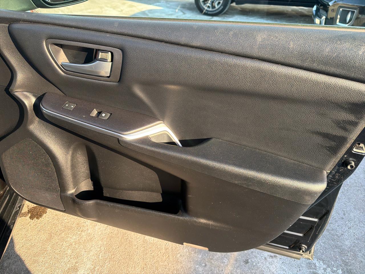 Toyota Camry SE 2016