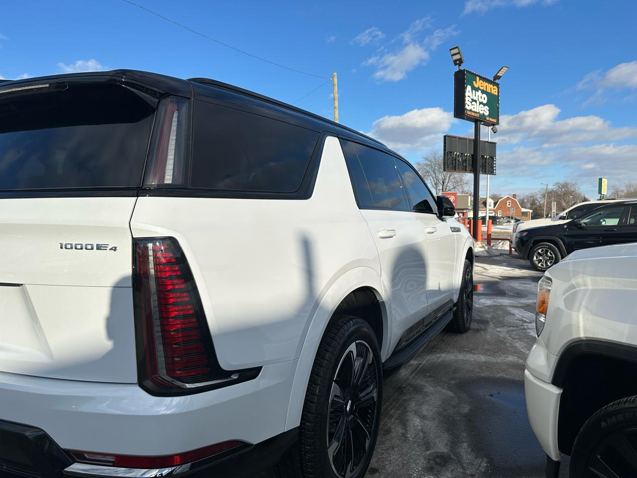 Cadillac Escalade IQL Sport-1 2026