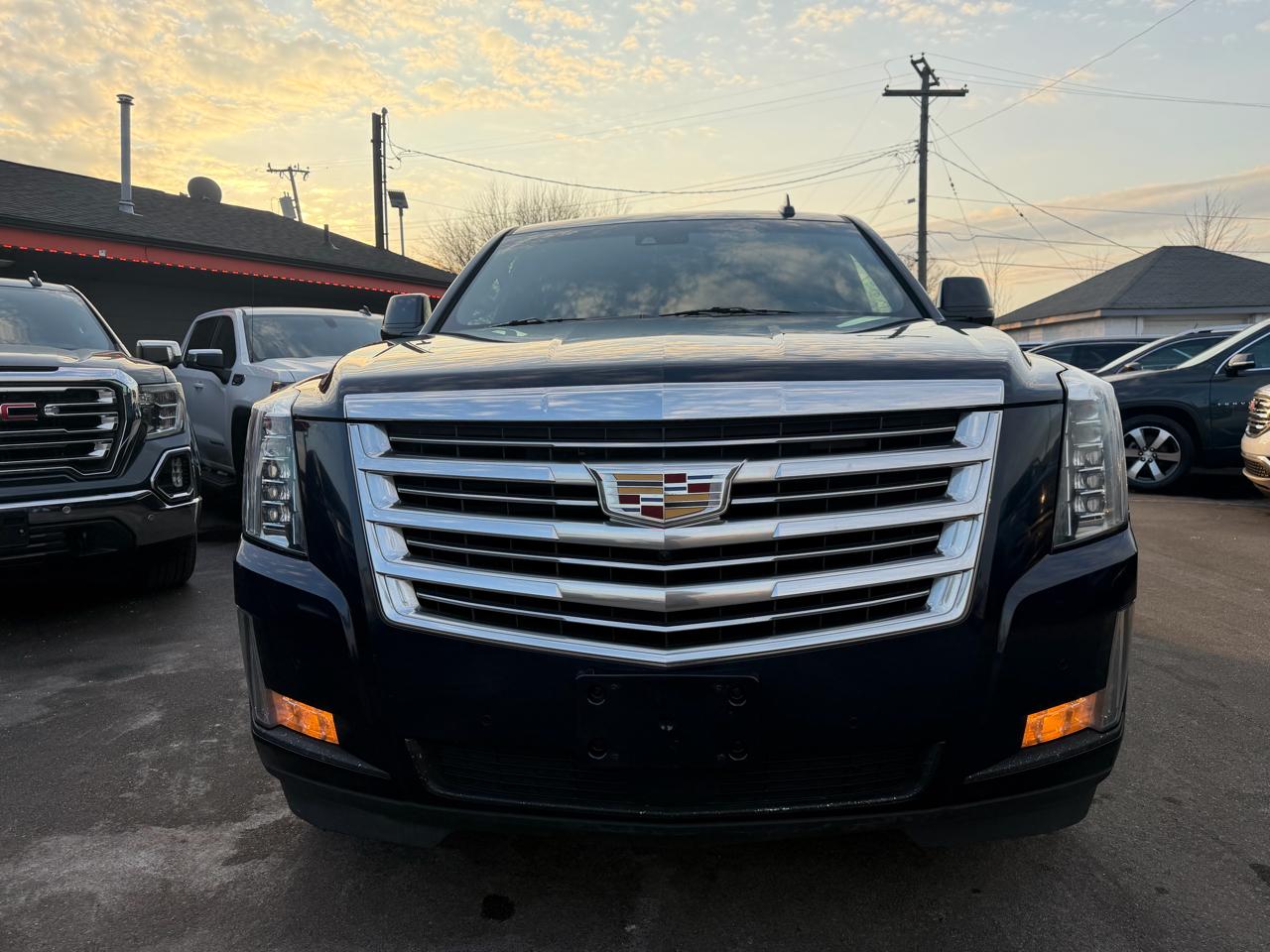 Cadillac Escalade ESV Platinum 4WD 2018