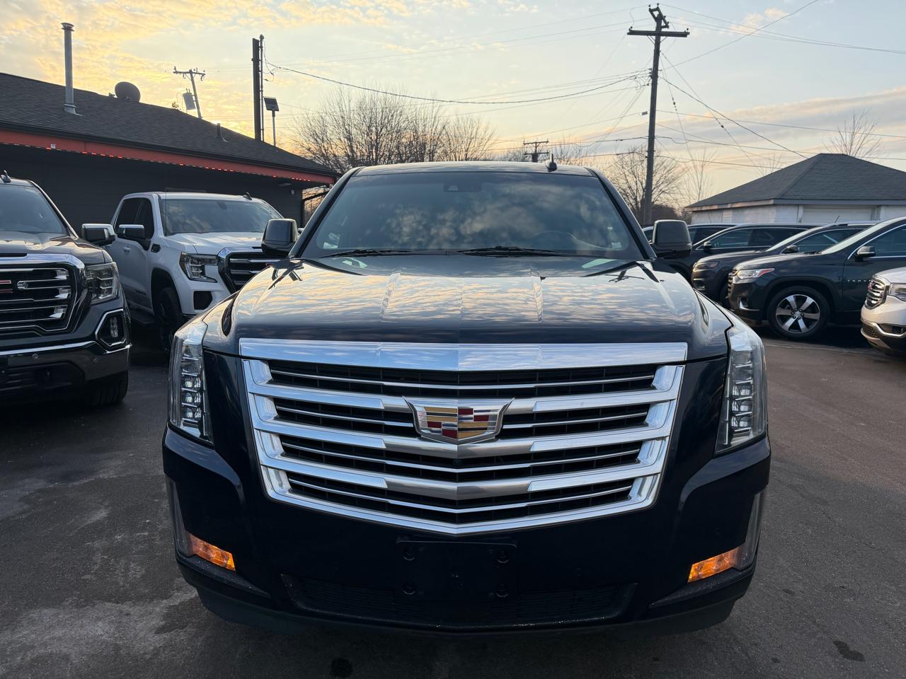 Cadillac Escalade ESV Platinum 4WD 2018