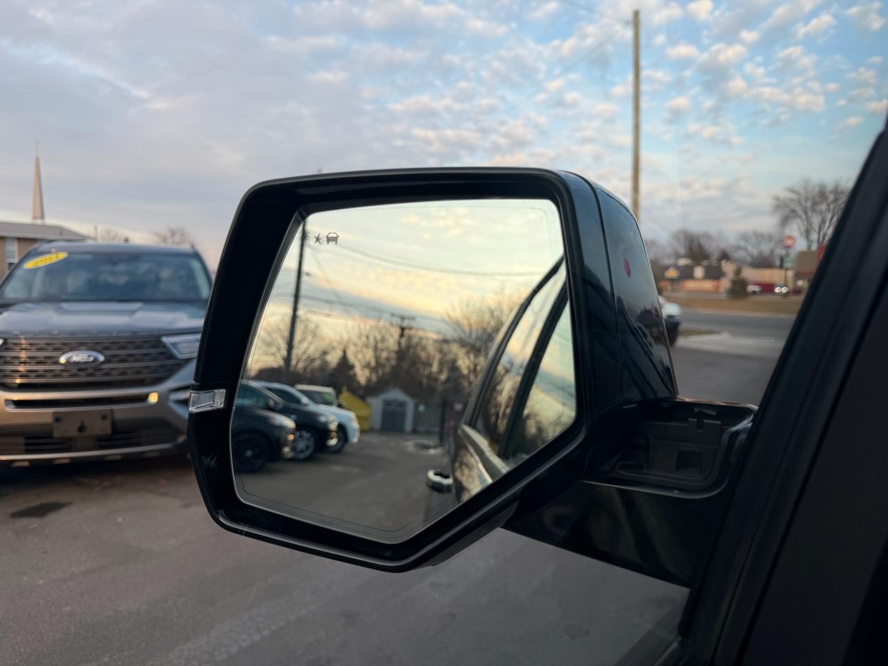 Cadillac Escalade ESV Platinum 4WD 2018