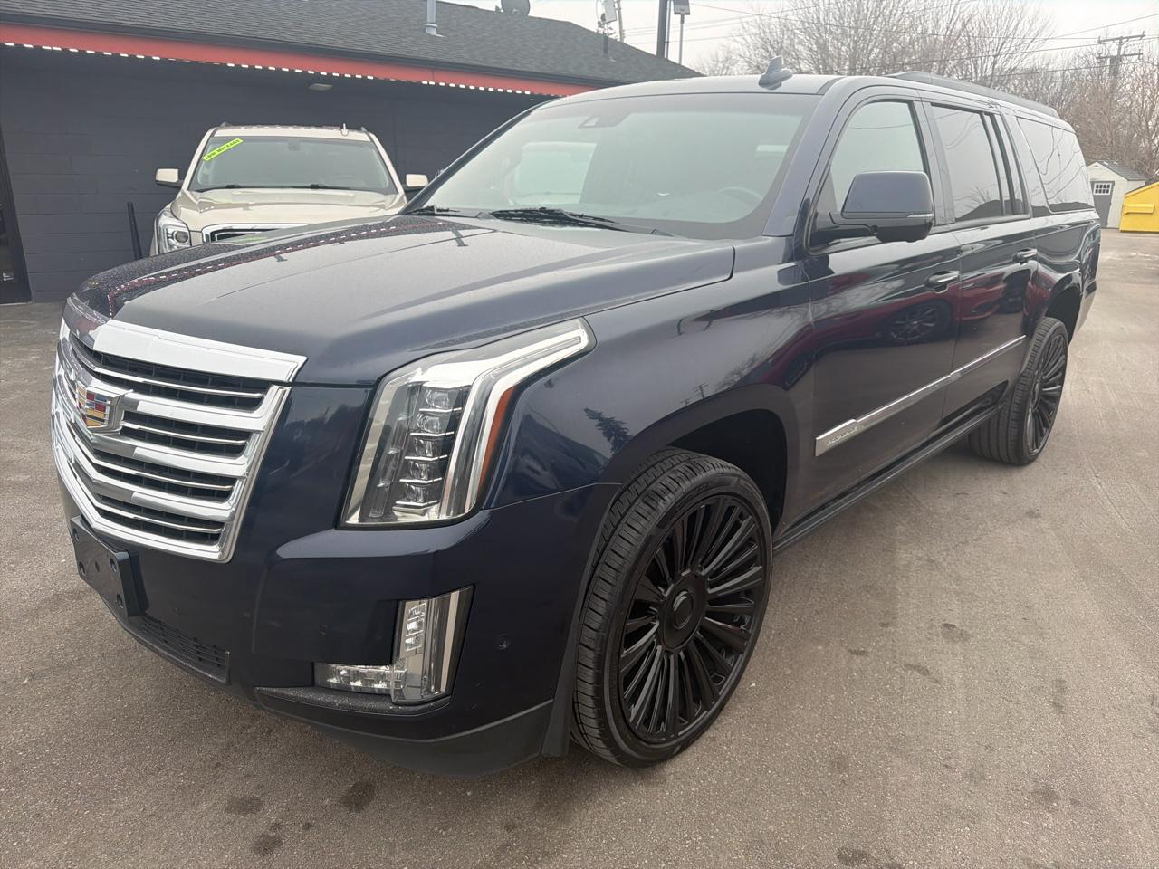 Cadillac Escalade ESV Platinum 4WD 2018