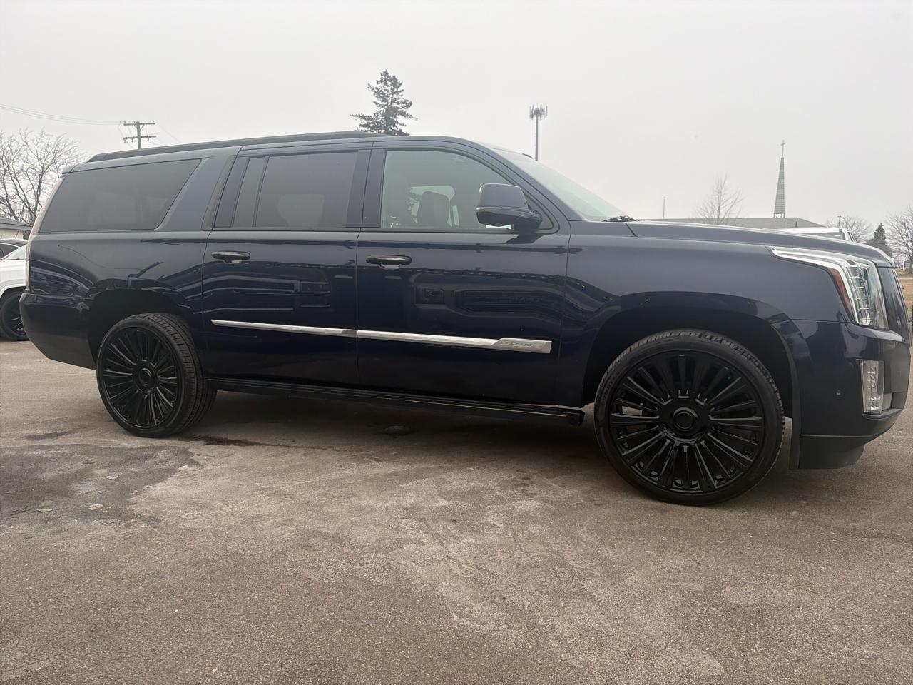 Cadillac Escalade ESV Platinum 4WD 2018