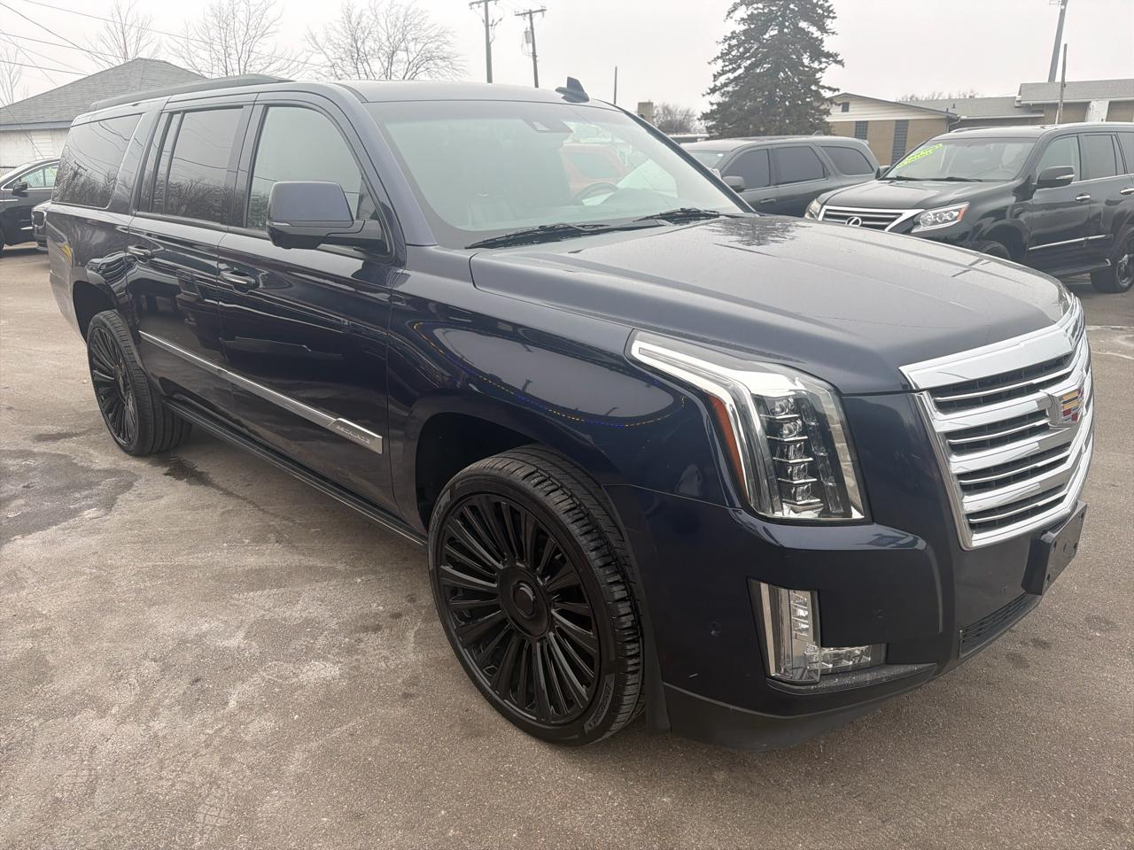 Cadillac Escalade ESV Platinum 4WD 2018