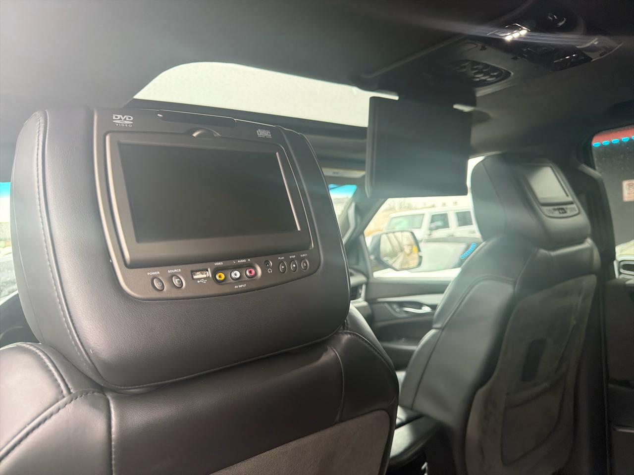Cadillac Escalade ESV Platinum 4WD 2018