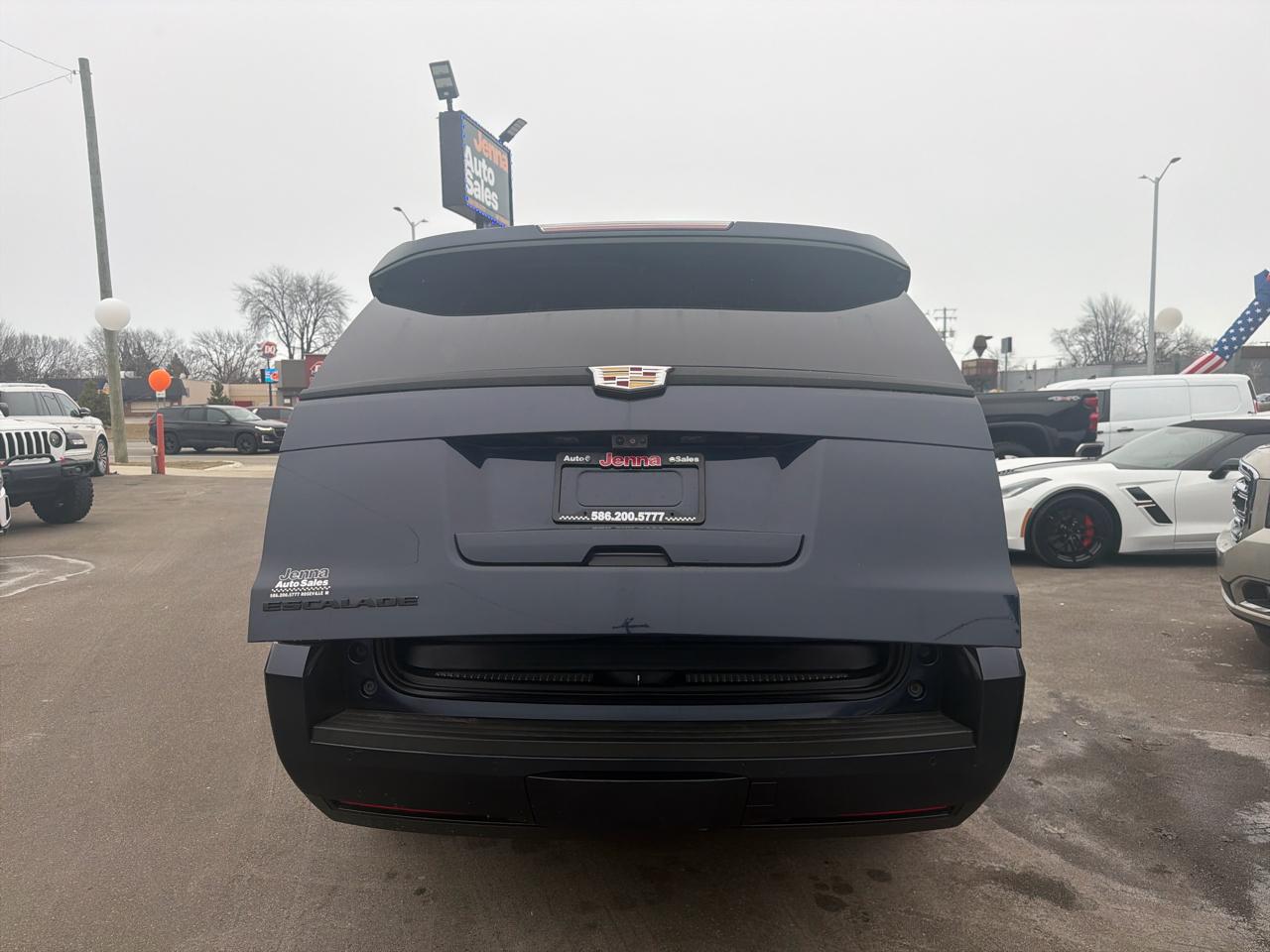 Cadillac Escalade ESV Platinum 4WD 2018