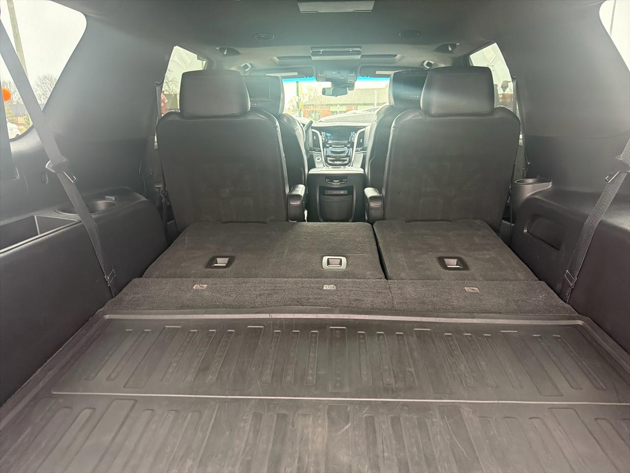 Cadillac Escalade ESV Platinum 4WD 2018