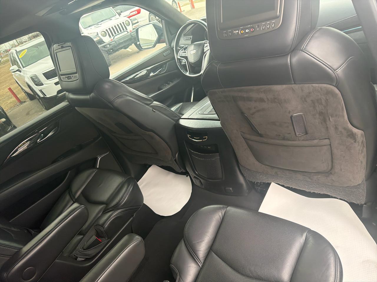 Cadillac Escalade ESV Platinum 4WD 2018