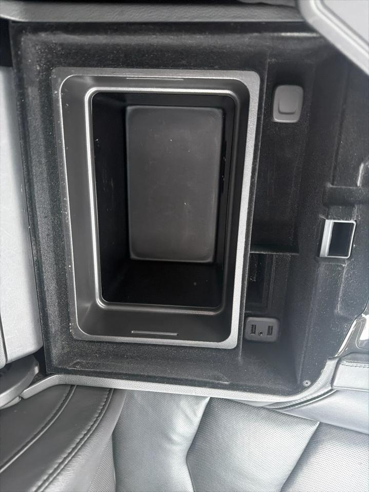 Cadillac Escalade ESV Platinum 4WD 2018