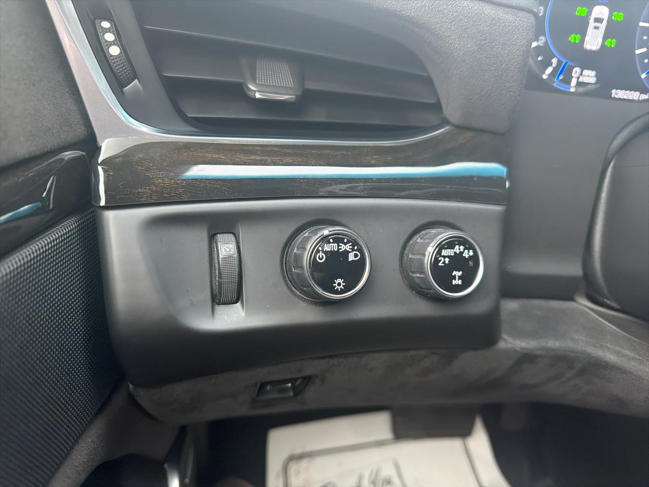 Cadillac Escalade ESV Platinum 4WD 2018