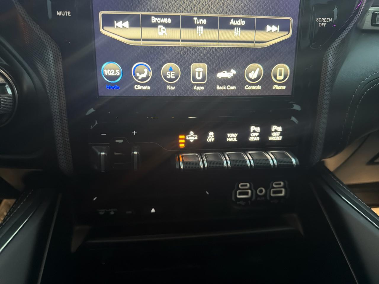 RAM 1500 Limited Crew Cab SWB 4WD 2019