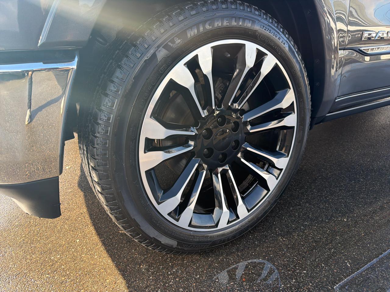 RAM 1500 Limited Crew Cab SWB 4WD 2019