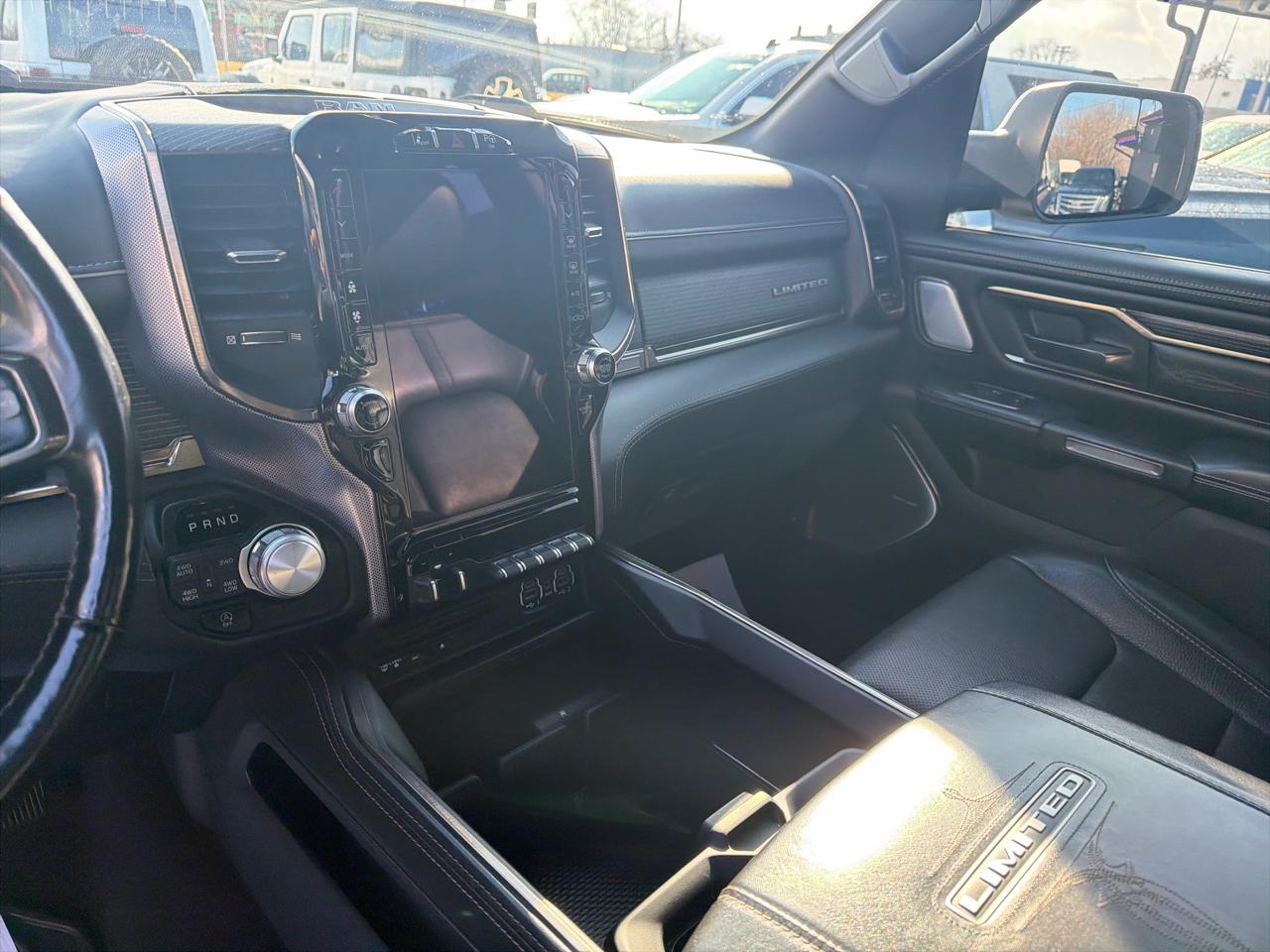 RAM 1500 Limited Crew Cab SWB 4WD 2019