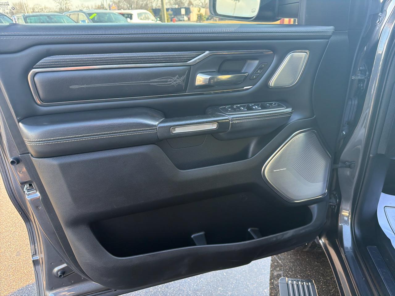 RAM 1500 Limited Crew Cab SWB 4WD 2019