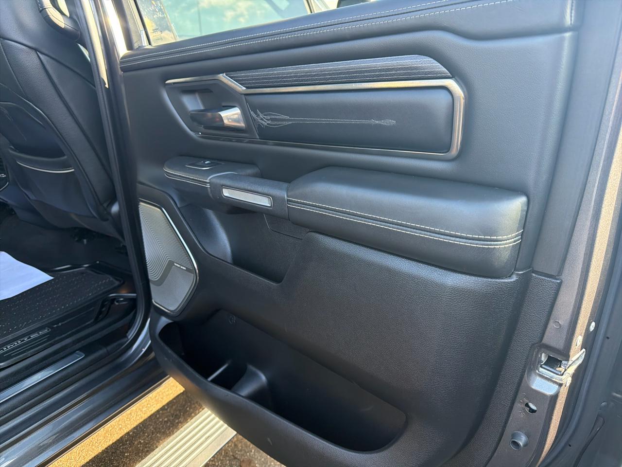 RAM 1500 Limited Crew Cab SWB 4WD 2019