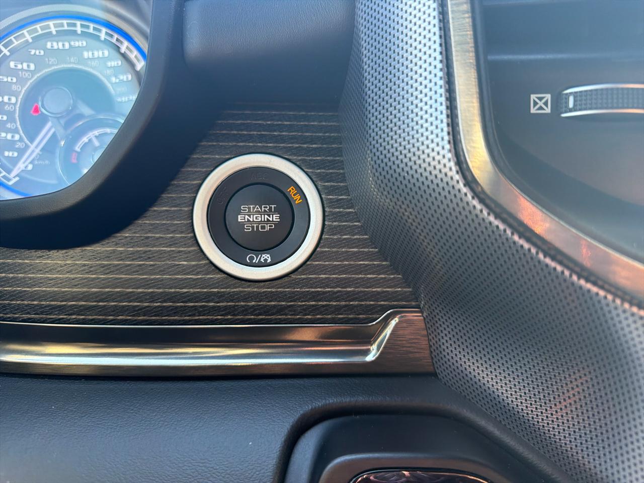 RAM 1500 Limited Crew Cab SWB 4WD 2019