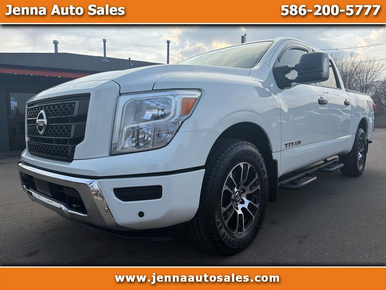 Nissan Titan SV Crew Cab 4WD 2022