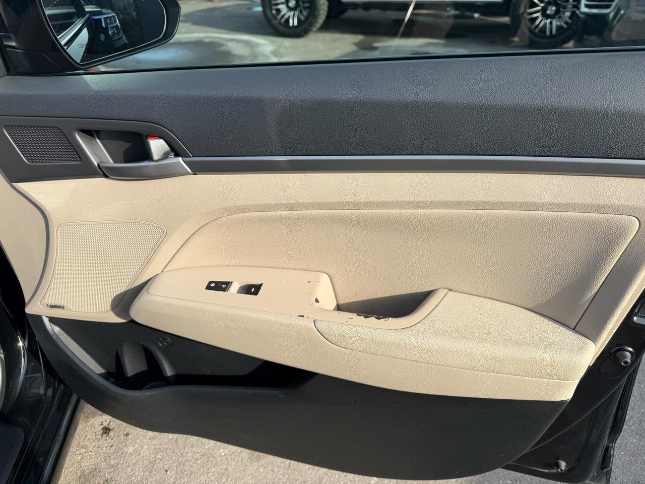 Hyundai Elantra Limited 2017