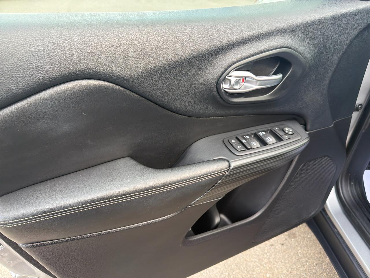 Jeep Cherokee Limited 4WD 2016