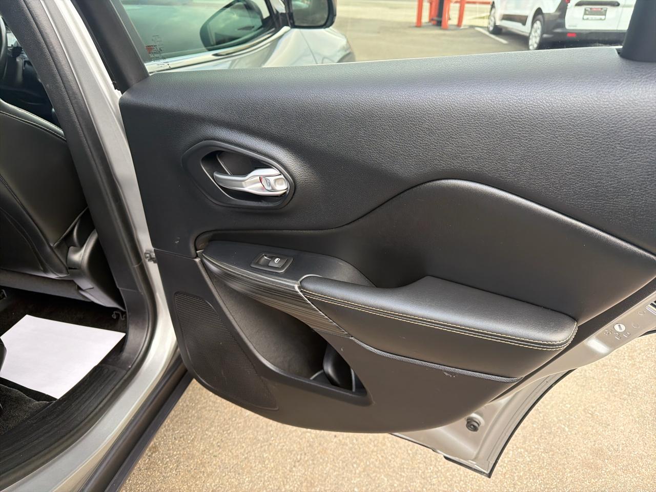 Jeep Cherokee Limited 4WD 2016