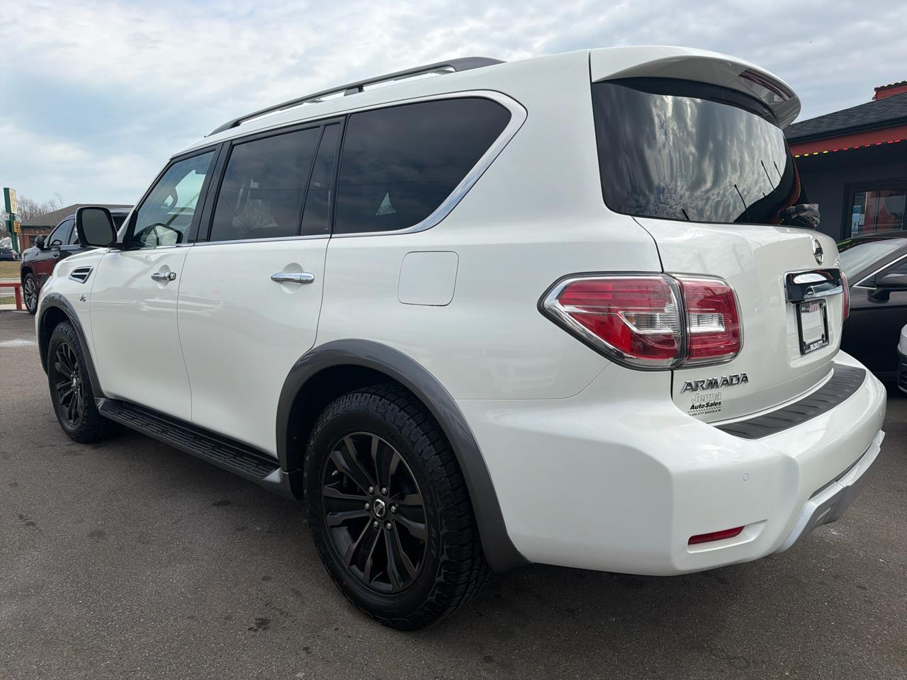 Nissan Armada SV AWD 2018