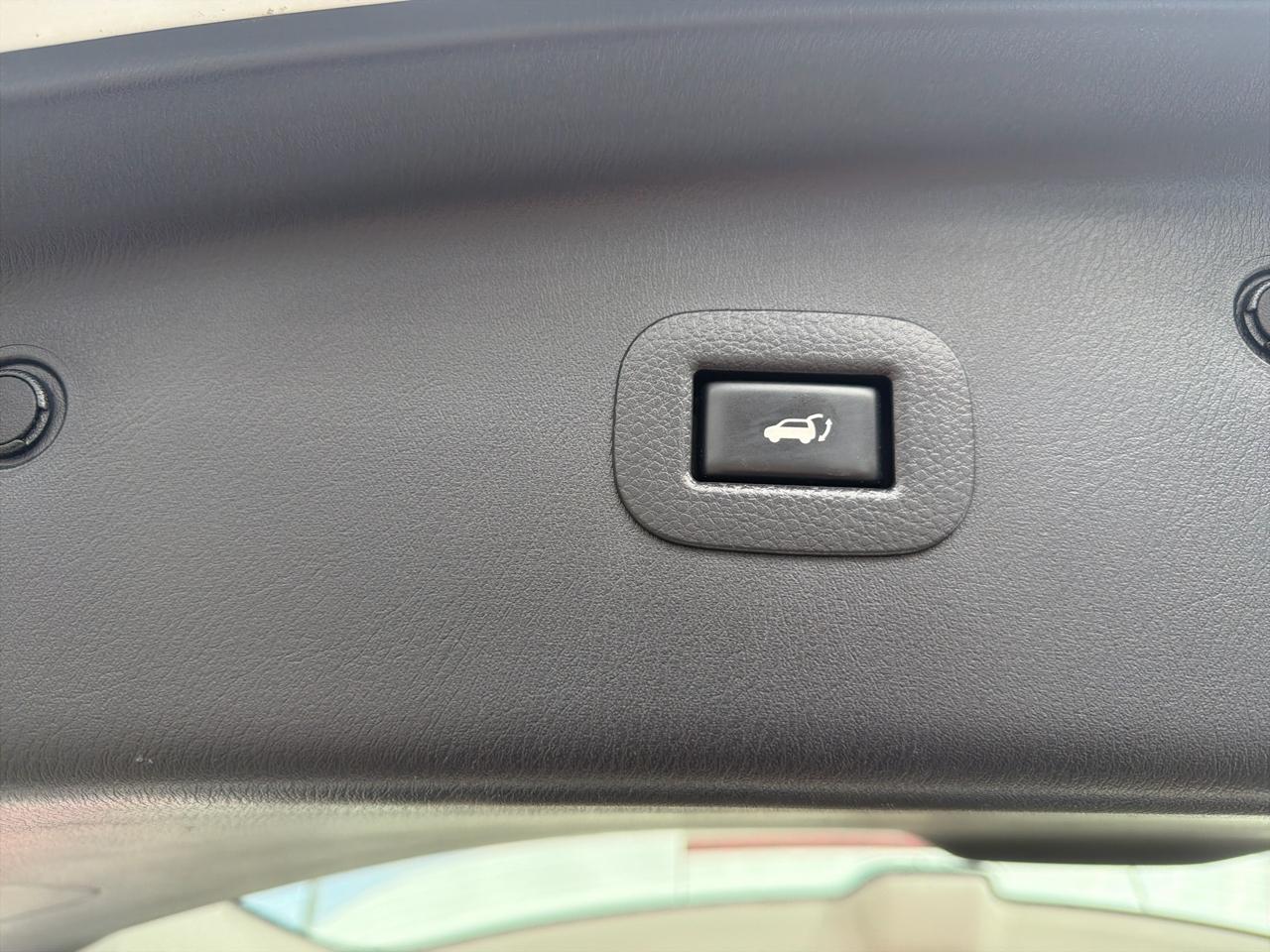 Nissan Armada SV AWD 2018