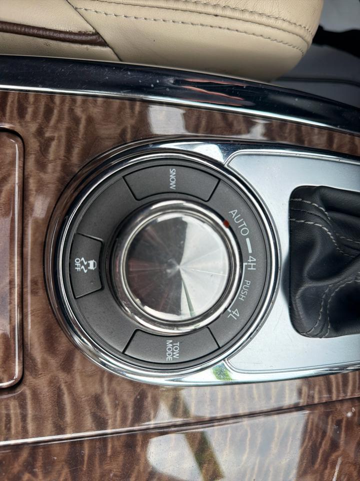 Nissan Armada SV AWD 2018