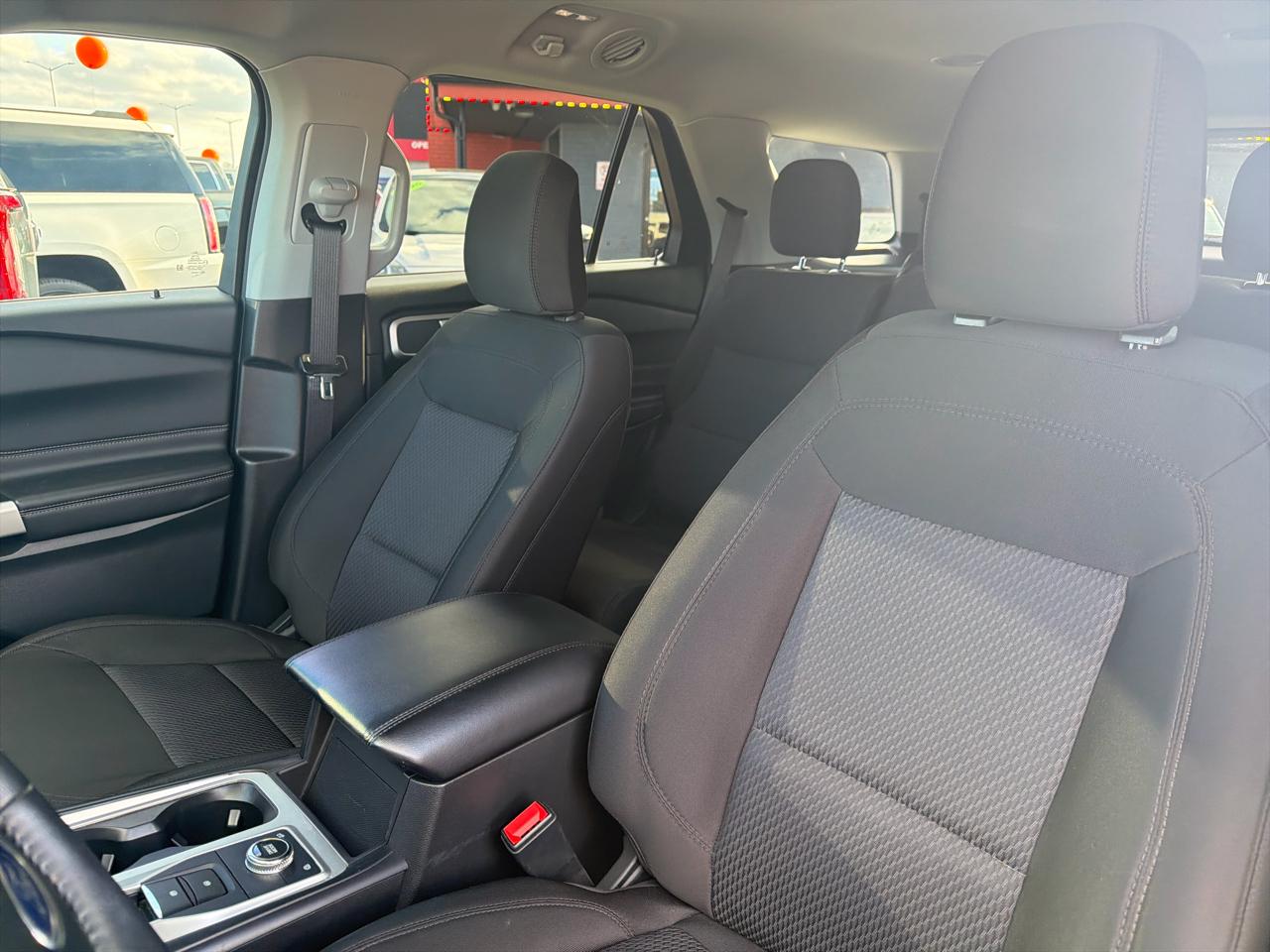 Ford Explorer XLT AWD 2023