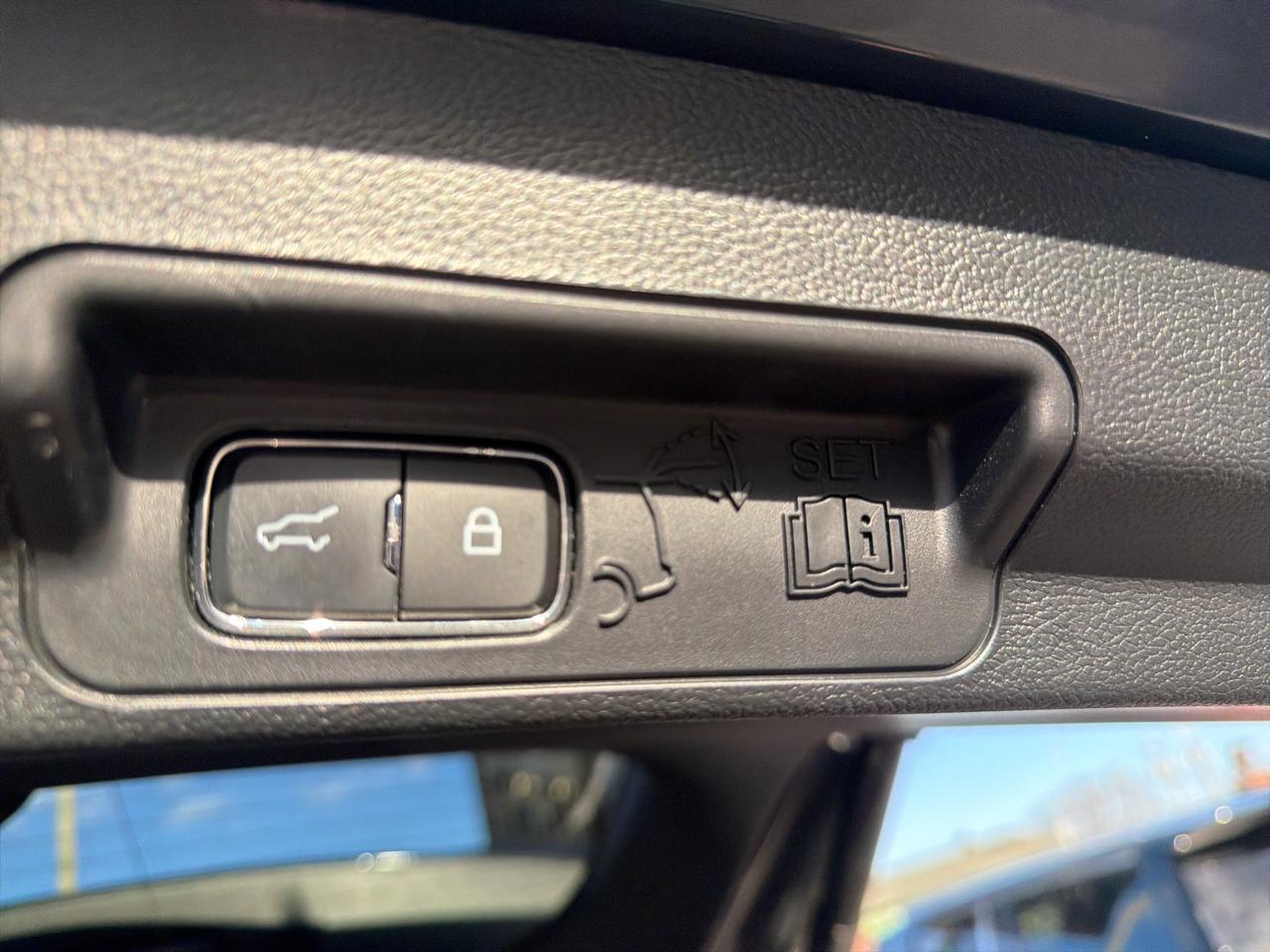 Ford Explorer XLT AWD 2023