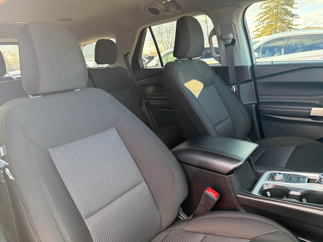 Ford Explorer XLT AWD 2023