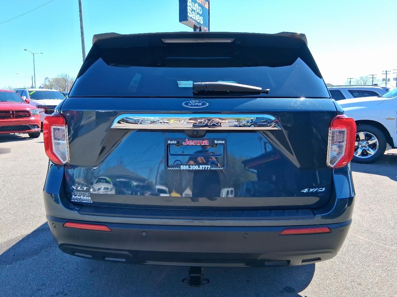 Ford Explorer XLT AWD 2023