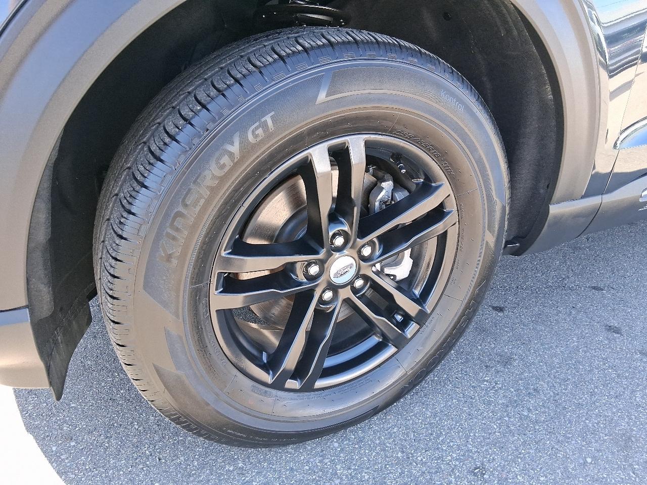 Ford Explorer XLT AWD 2023