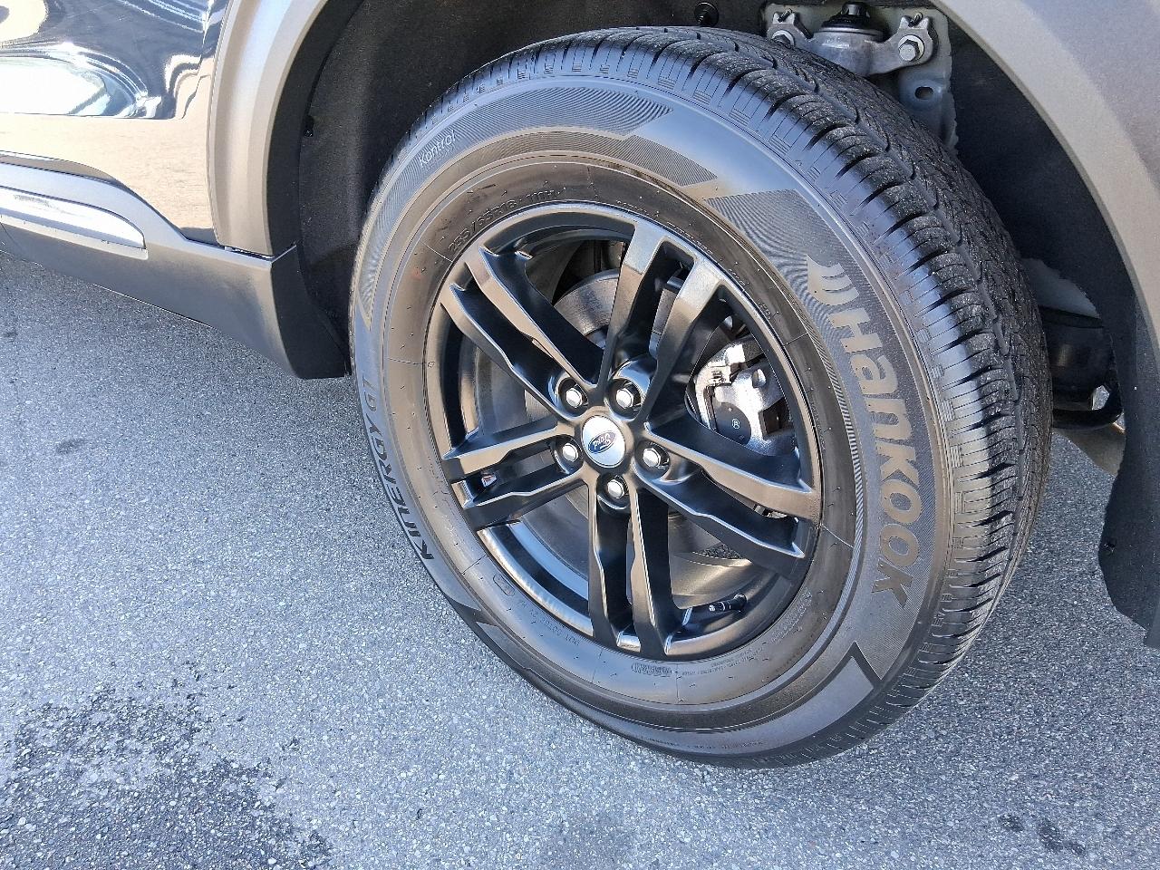 Ford Explorer XLT AWD 2023