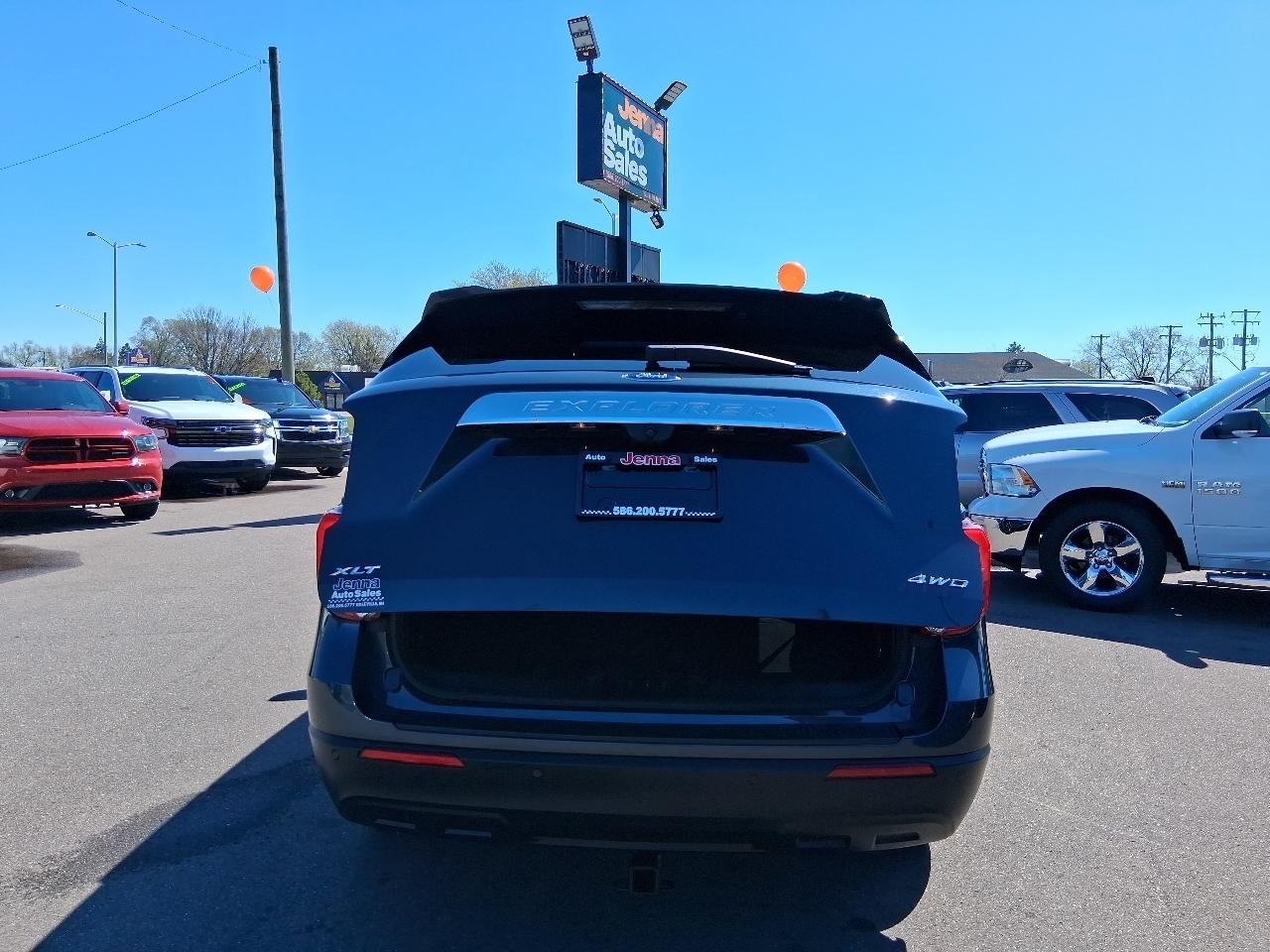 Ford Explorer XLT AWD 2023