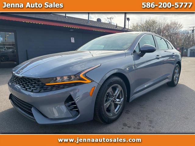 Gray 2021 Kia K5 LXS FWD Sedan Front-Wheel Drive Automatic