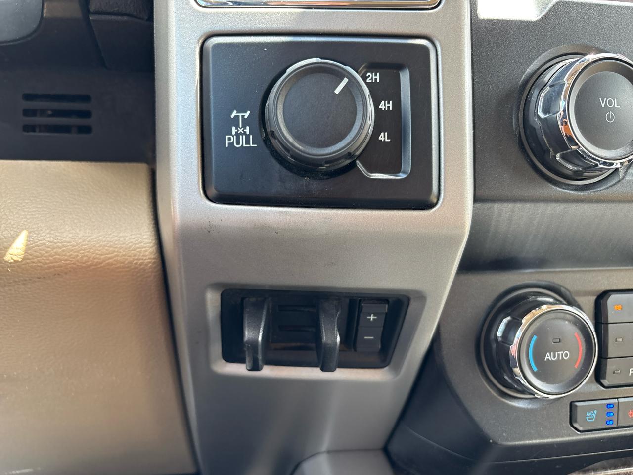 Ford F-250 SD XLT SuperCab Long Bed 4WD 2019
