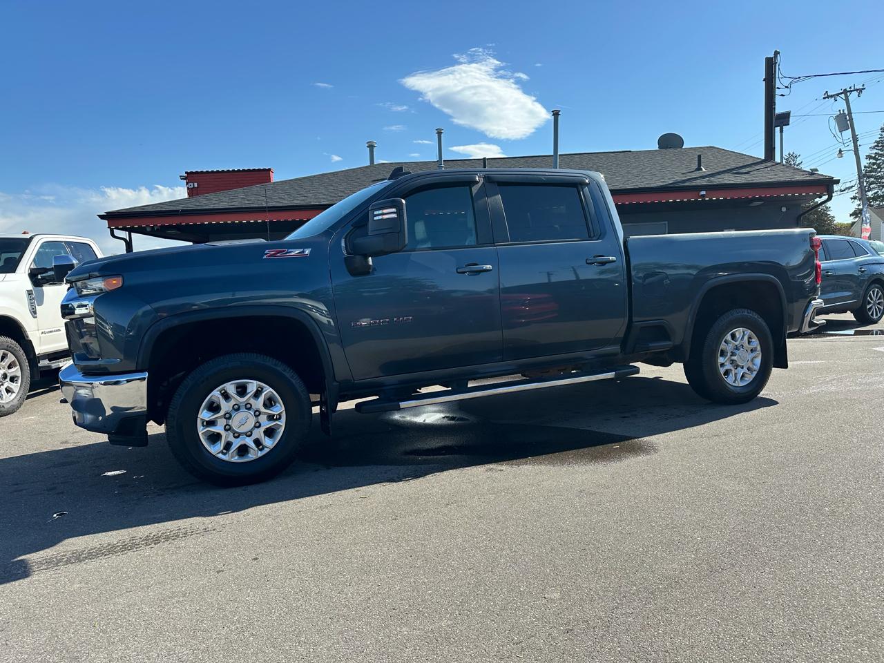 Chevrolet Silverado 2500HD LT Crew Cab Long Box 4WD 2020