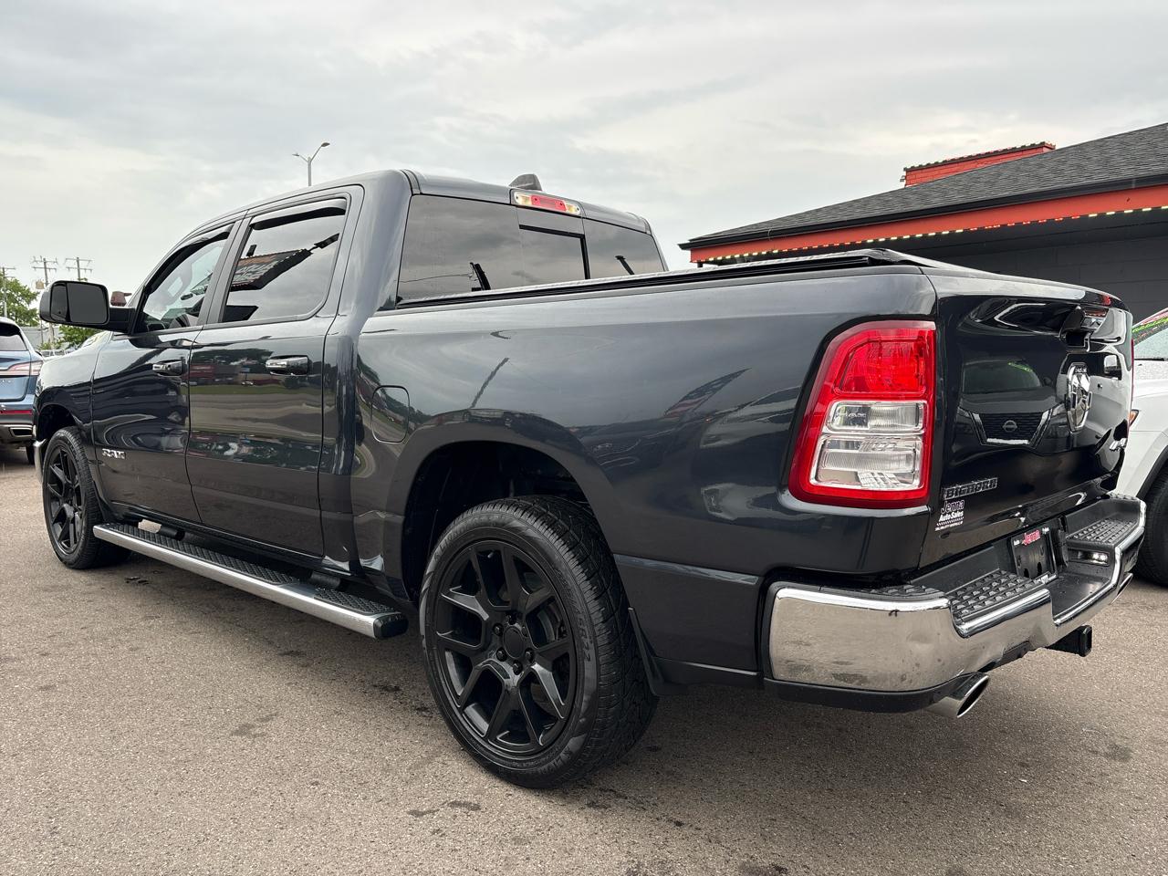 RAM 1500 Big Horn Crew Cab SWB 4WD 2019