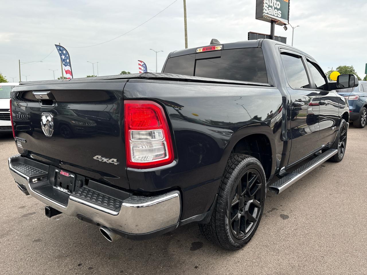 RAM 1500 Big Horn Crew Cab SWB 4WD 2019