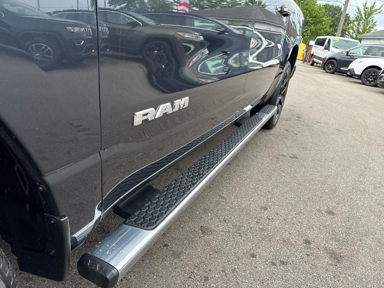 RAM 1500 Big Horn Crew Cab SWB 4WD 2019