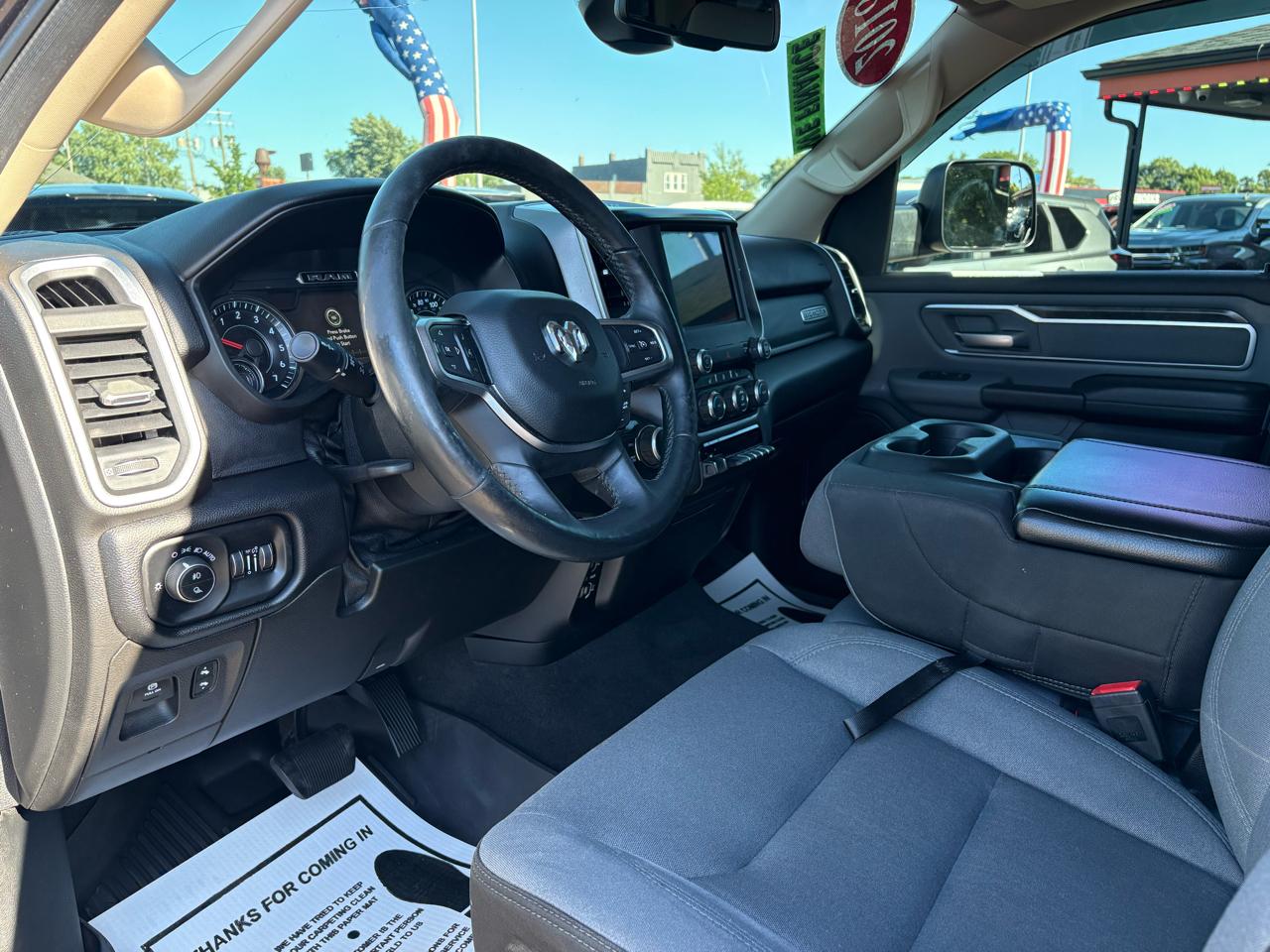 RAM 1500 Big Horn Crew Cab SWB 4WD 2019