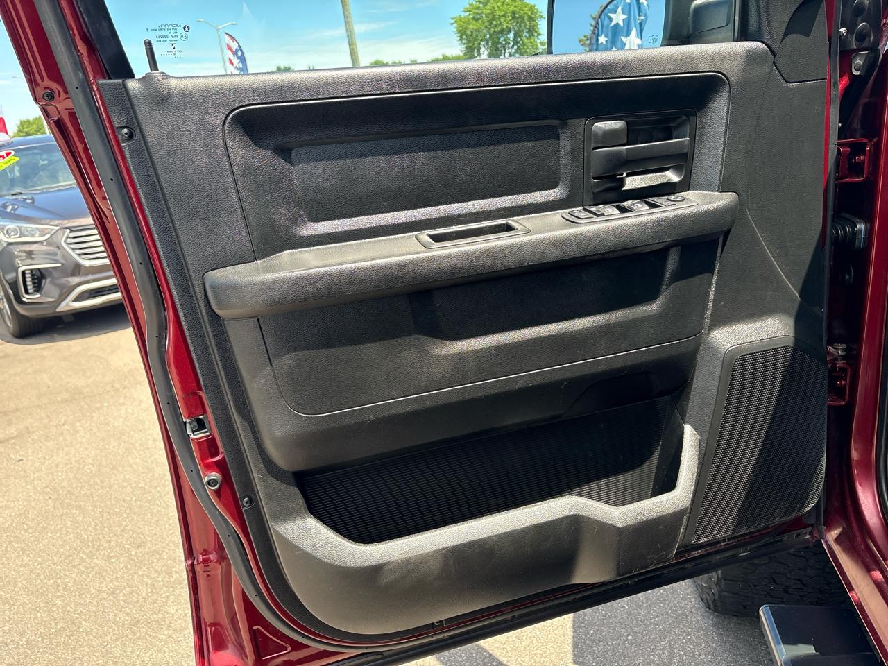 RAM 2500 Tradesman Crew Cab SWB 4WD 2020