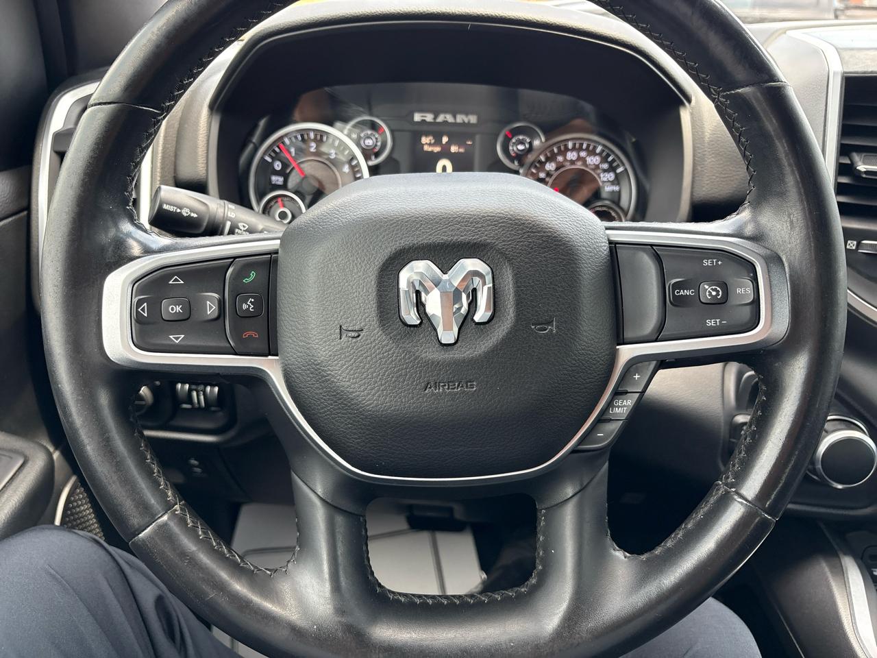 RAM 1500 Big Horn Crew Cab SWB 4WD 2019
