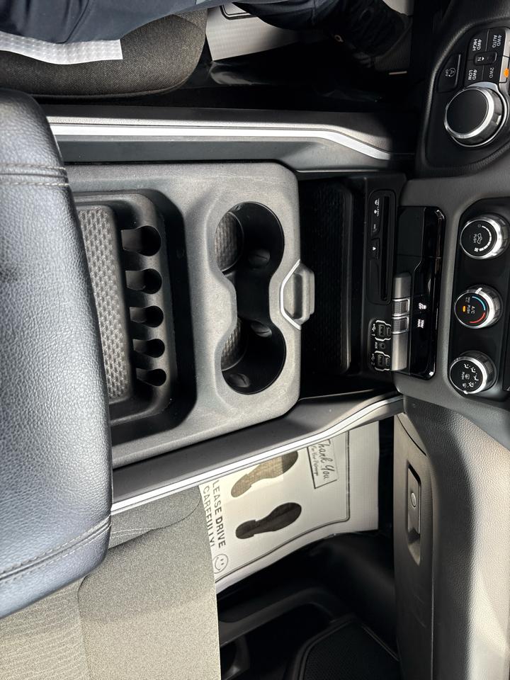 RAM 1500 Big Horn Crew Cab SWB 4WD 2019