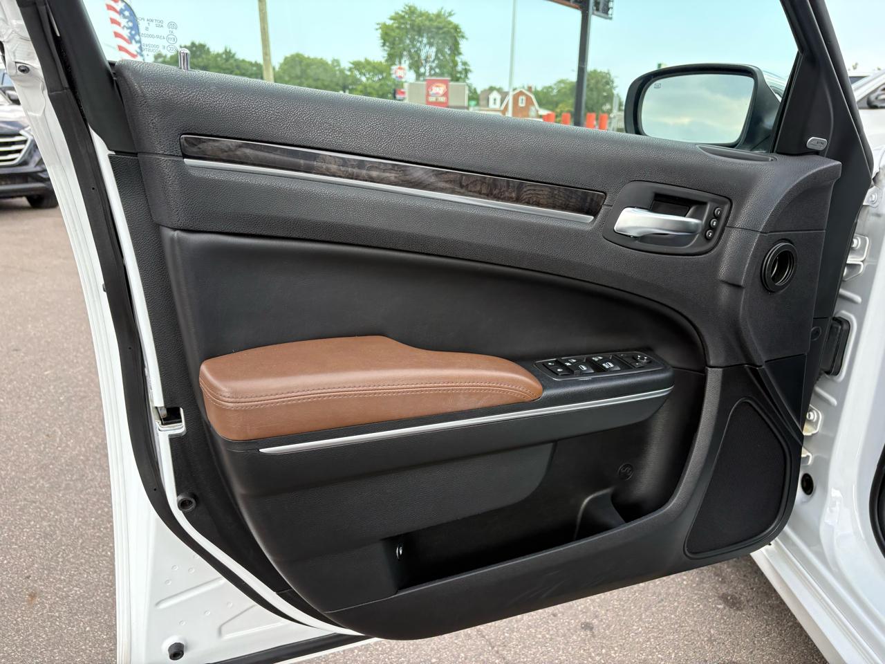 Chrysler 300 Limited AWD 2018