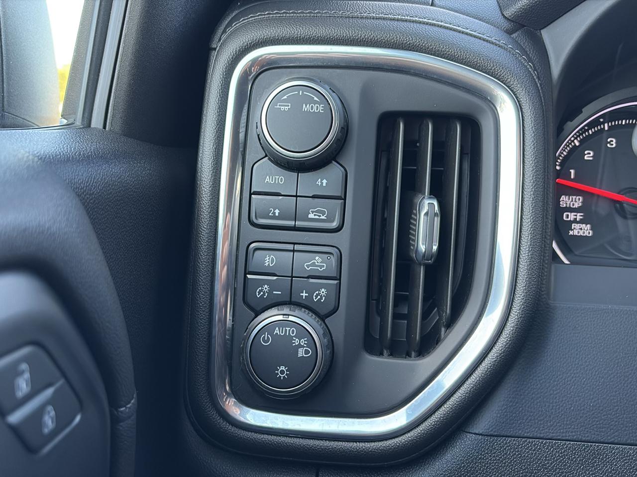 Chevrolet Silverado 1500 RST Crew Cab 4WD 2021